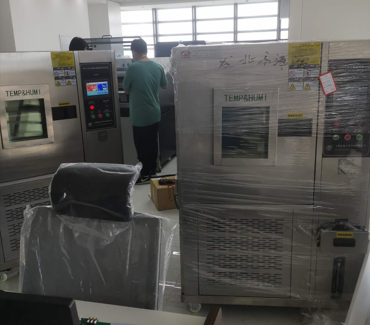 ��غ����